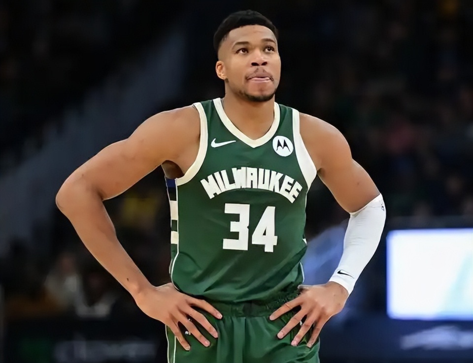 在雄鹿效力 在雄鹿效力