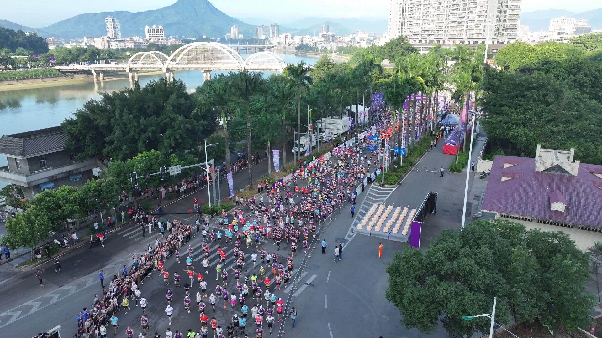 掌声为选手, amp, 共同用激情 掌声为选手, amp, 共同用激情