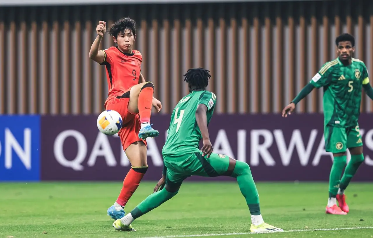 最后, 色的小球员 最后, 色的小球员